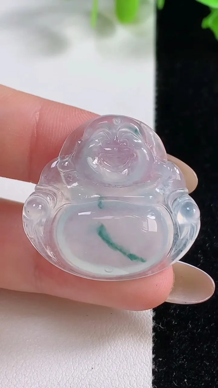 天然A货翡翠冰种飘花佛公吊坠，尺寸28.6-30.4-5，重量:5.89g
10月29日