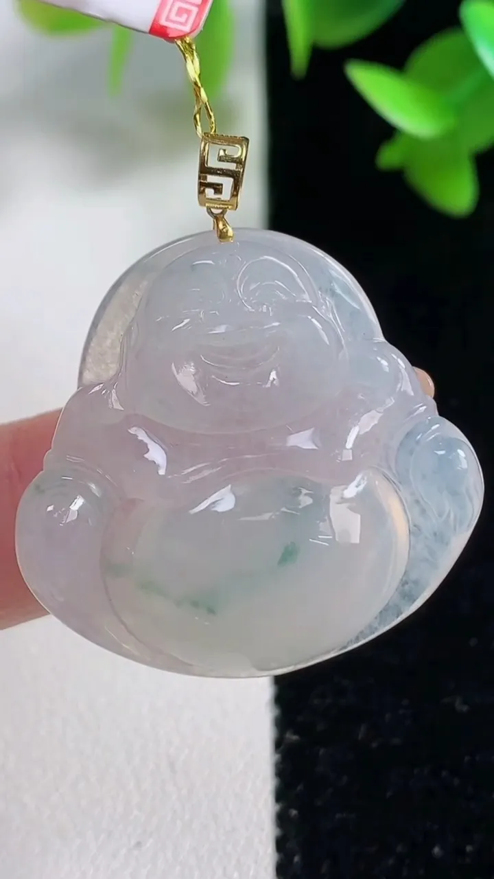 天然A货翡翠种飘花佛公吊坠，尺寸28.8-30.4-6.2，重量:7.87g
10月29日