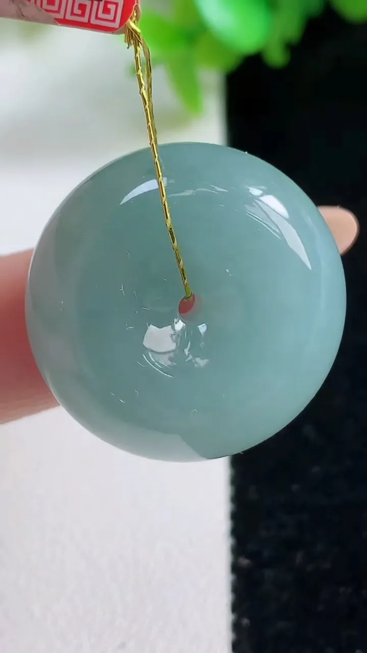 天然A货翡翠平安扣吊坠，尺寸24.7-11，重量:15.11g
10月29日