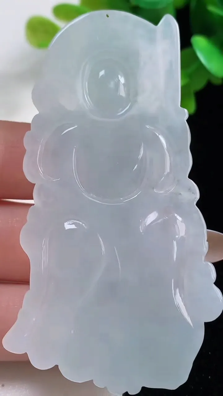 天然A货翡翠文殊菩萨吊坠，尺寸73.2-35.4-6.3，重量:30.92g
10月29日