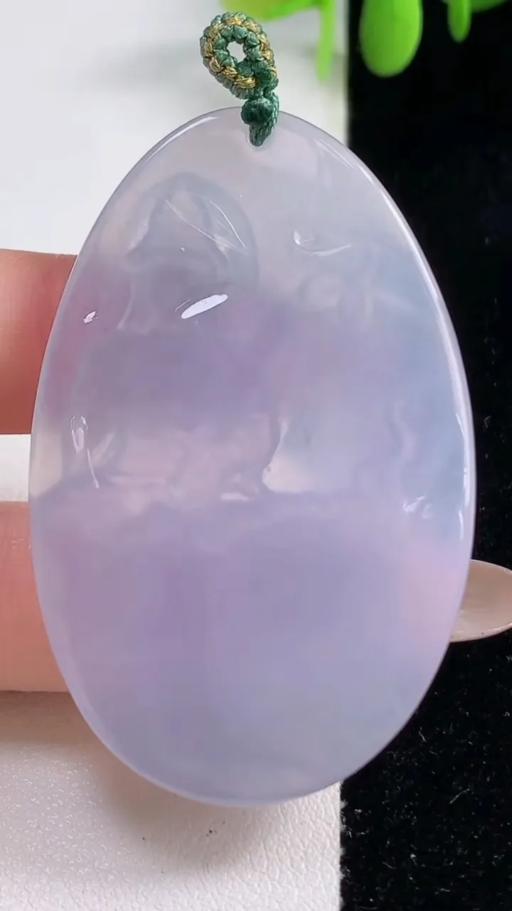 天然A货翡翠冰种紫罗兰文殊菩萨吊坠，尺寸56.4-35.6-4.7，重量:19.36g
10月29日