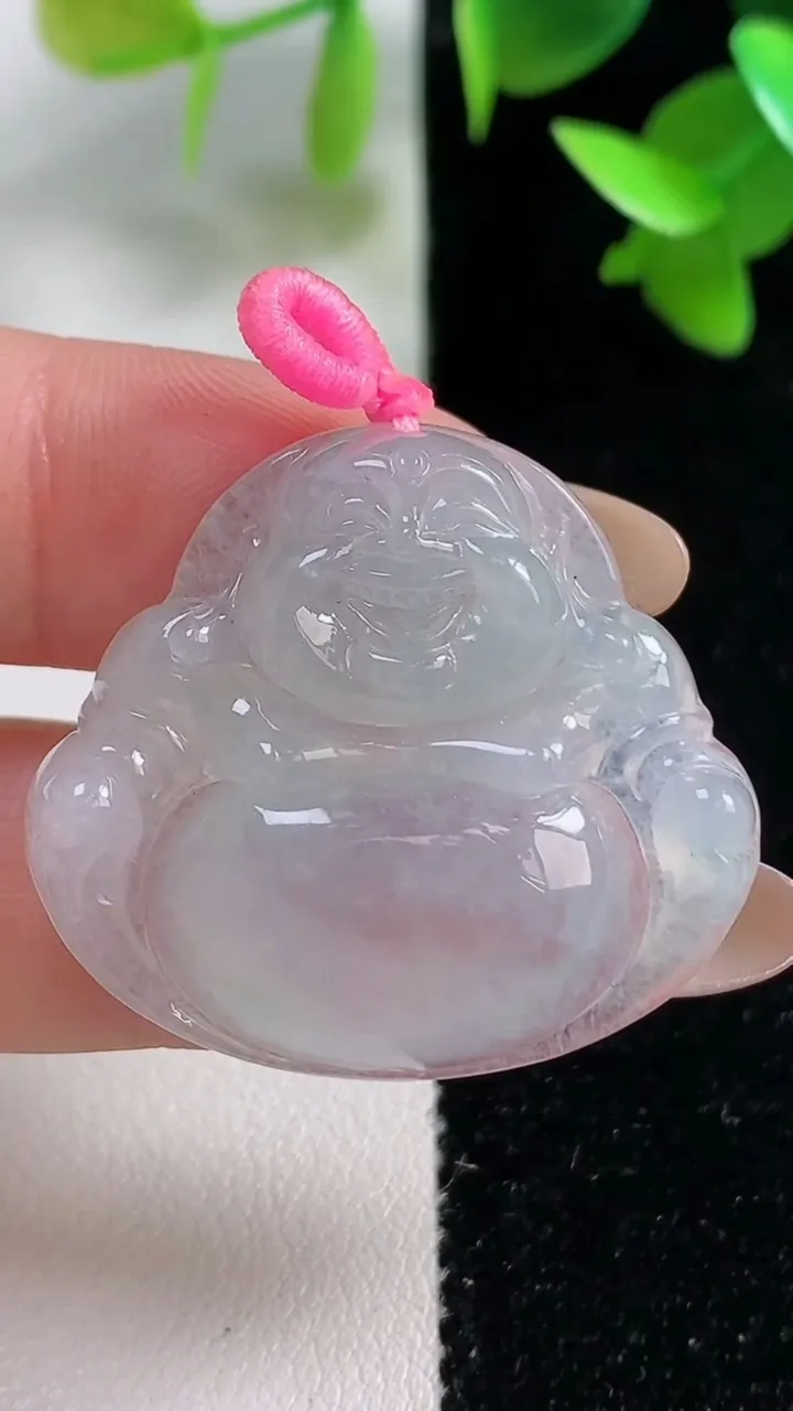 天然A货翡翠佛公吊坠，尺寸29.6-32.3-6.2，重量:8.98g
10月29日