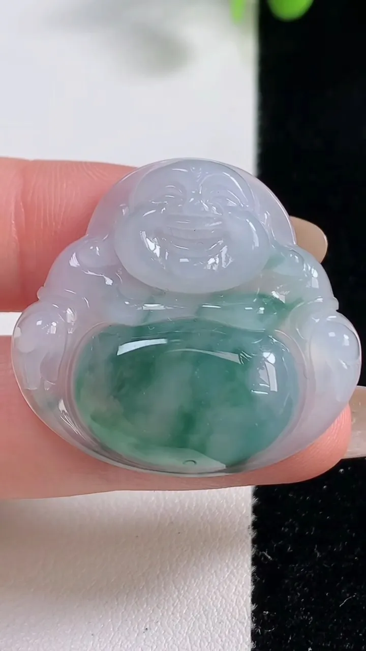 天然A货翡翠冰种飘花佛公吊坠，尺寸30.5-33.2-6.5，重量:9.59g
10月29日