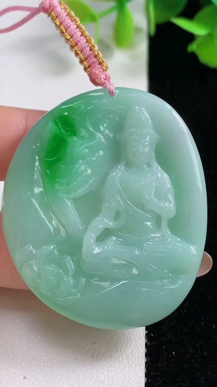 天然A货翡翠普贤菩萨吊坠，尺寸40.7-5.6，重量:26.26g
10月29日