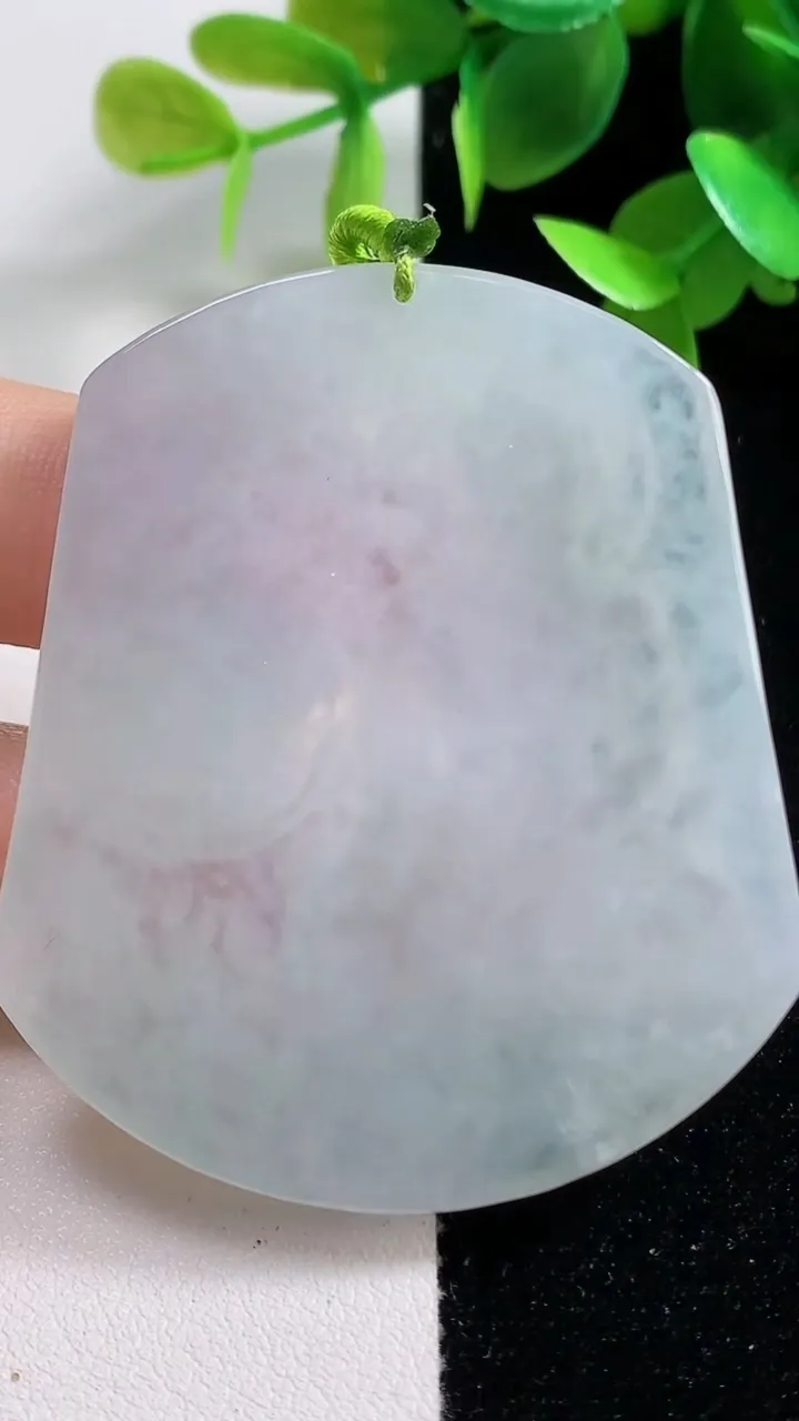 天然A货翡翠文殊菩萨吊坠，尺寸55.6-48-4.8，重量:26.77g
10月29日