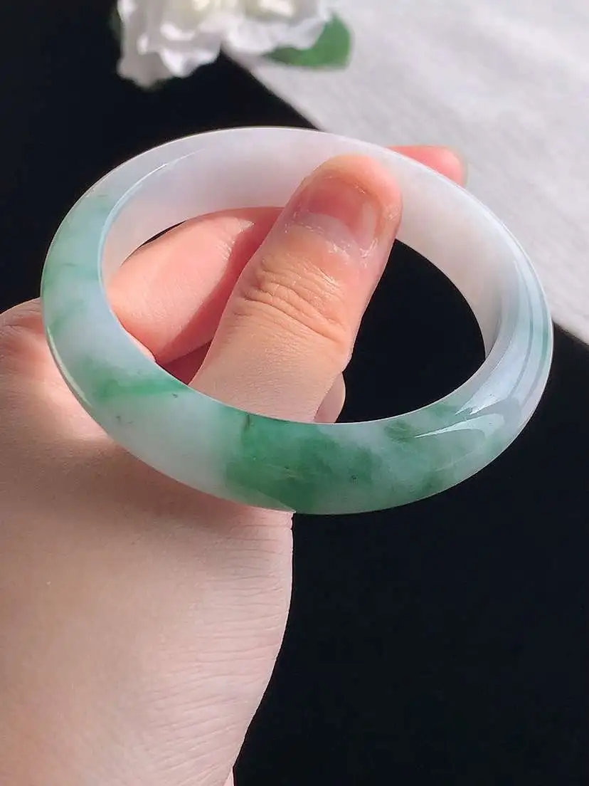 a货翡翠老坑冰种飘绿半山半水正装正圈手镯53-54圈口 尺寸53.4×12.6×8mm 重量51.88g 1028