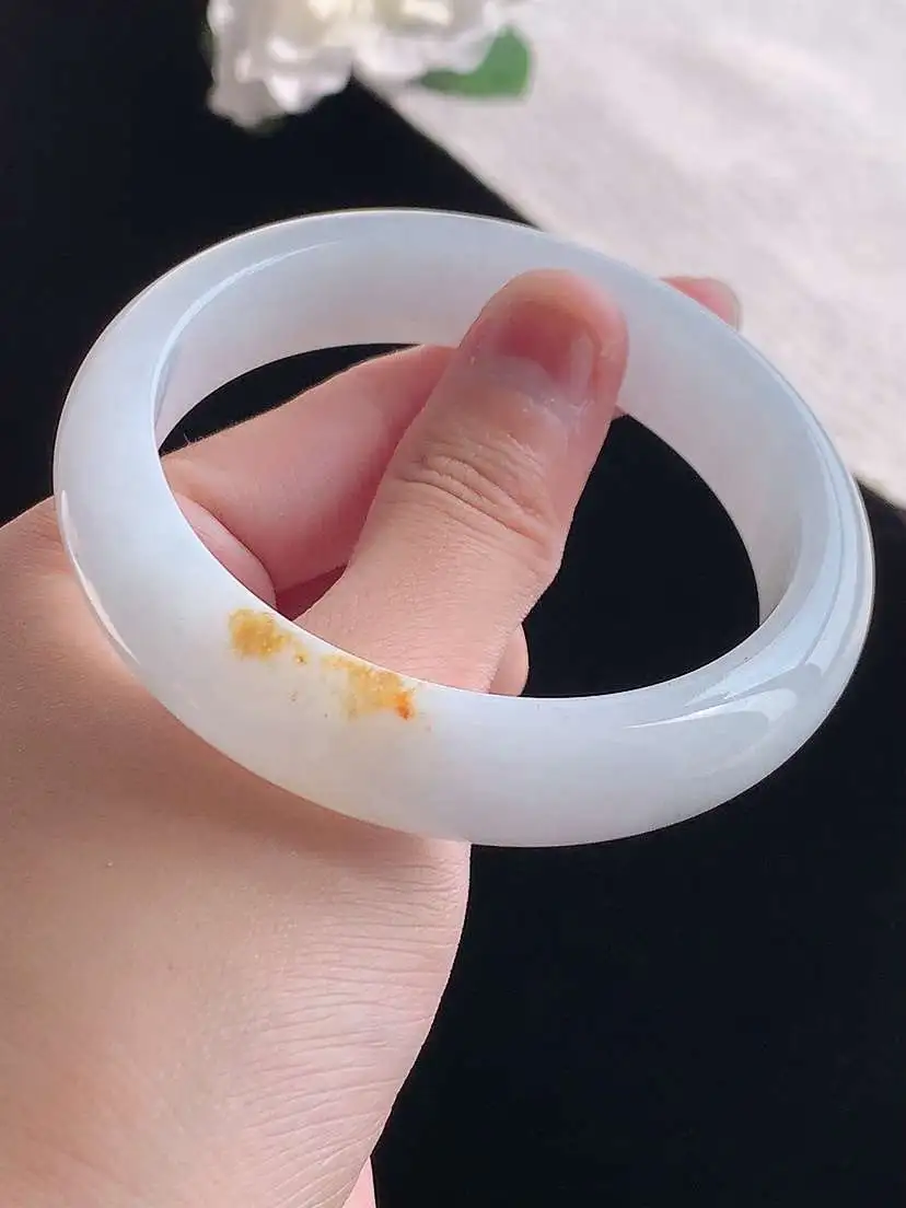 a货翡翠老坑冰种飘黄翡正装正圈手镯59-60大圈口 尺寸59×14×8mm 重量67.50g 1028