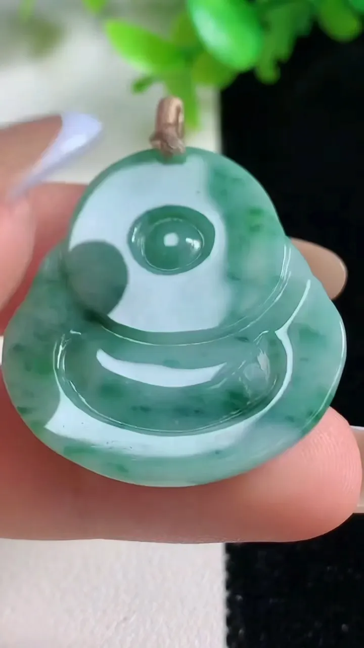 天然A货翡翠佛公吊坠，尺寸32.8-29-6.2，重量:9.44g
10月29日