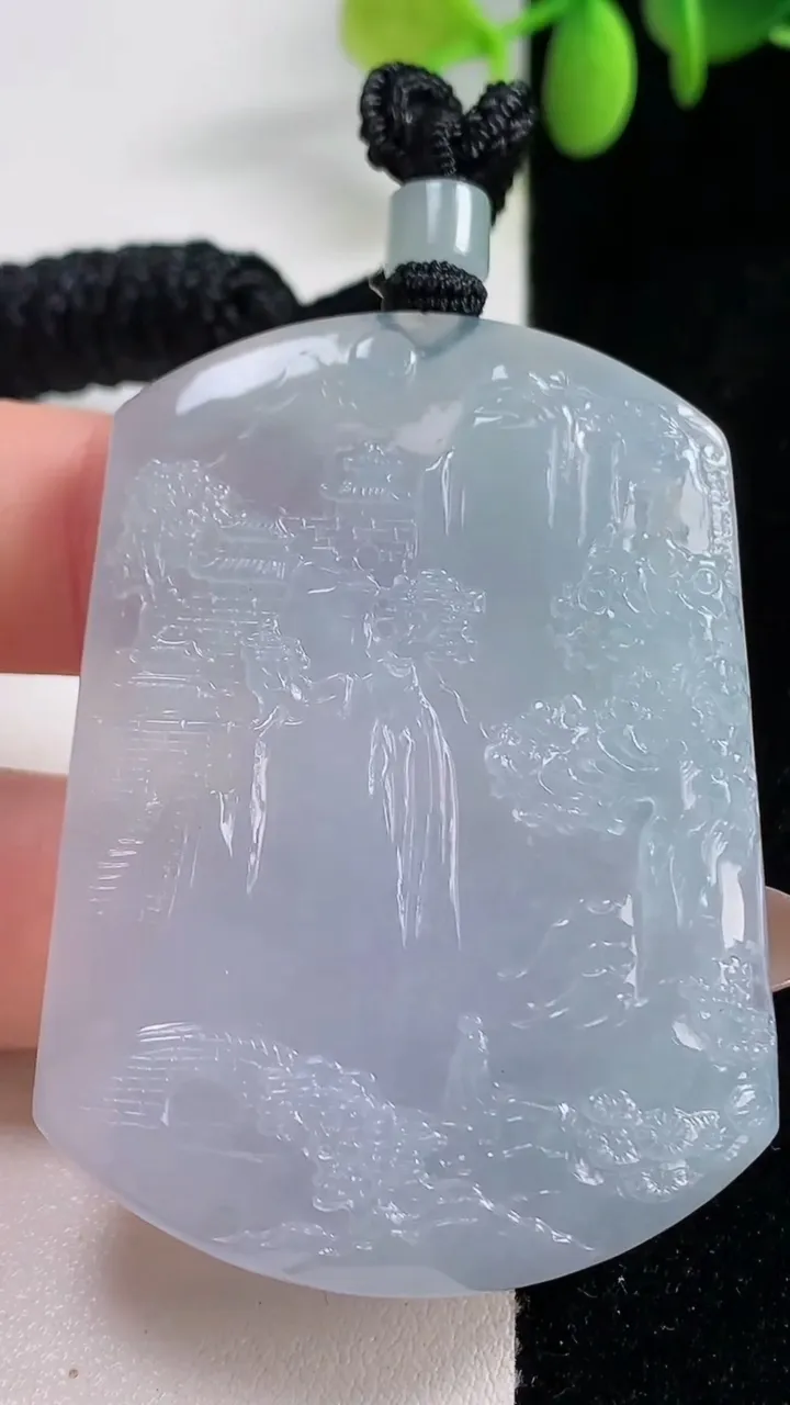 天然A货翡翠冰种紫罗兰山水牌吊坠，尺寸53.7-39.5-6.8，重量:36.70g
10月29日