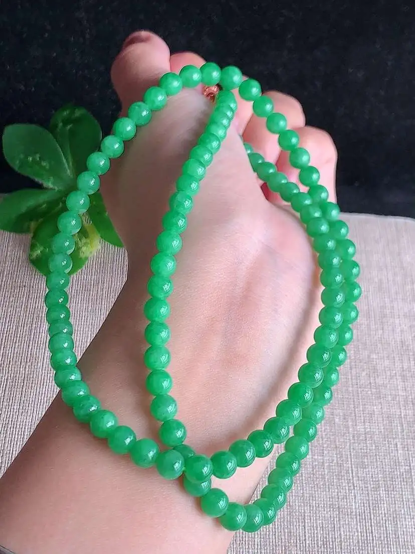 a货翡翠老坑冰种满绿圆珠项链毛衣链 101颗  尺寸5.8mm 重量40.00g 1028