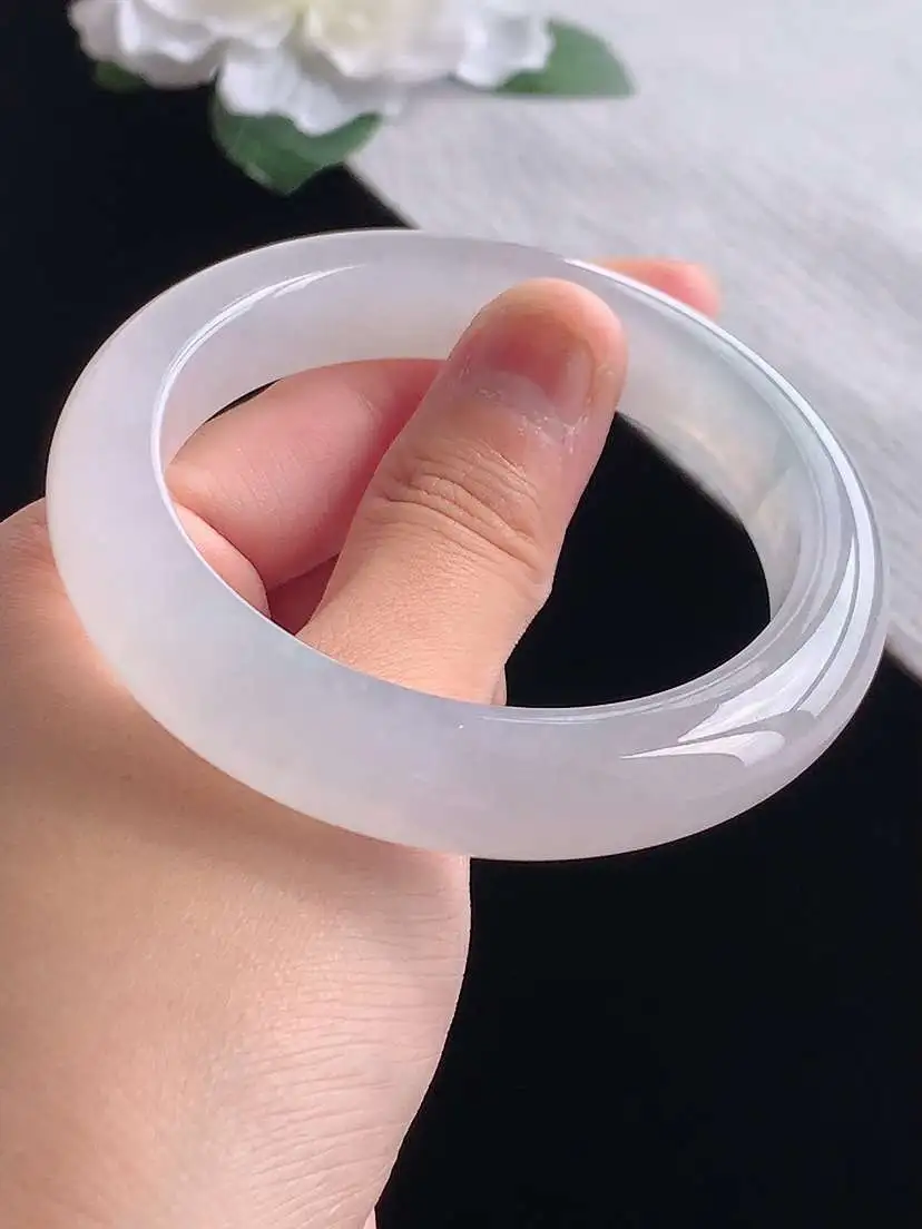 a货翡翠老坑冰种白月光正装正圈手镯56-57圈口  尺寸56×12.2×9mm 重量64.90g 1028