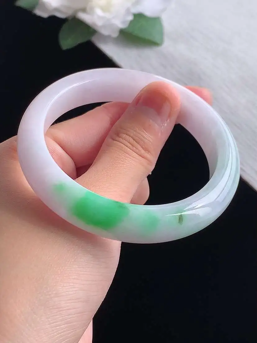 a货翡翠老坑冰种春带彩紫罗兰飘绿正装正圈手镯55-56圈口  尺寸55.8×12×8mm 重量55.78g 1029