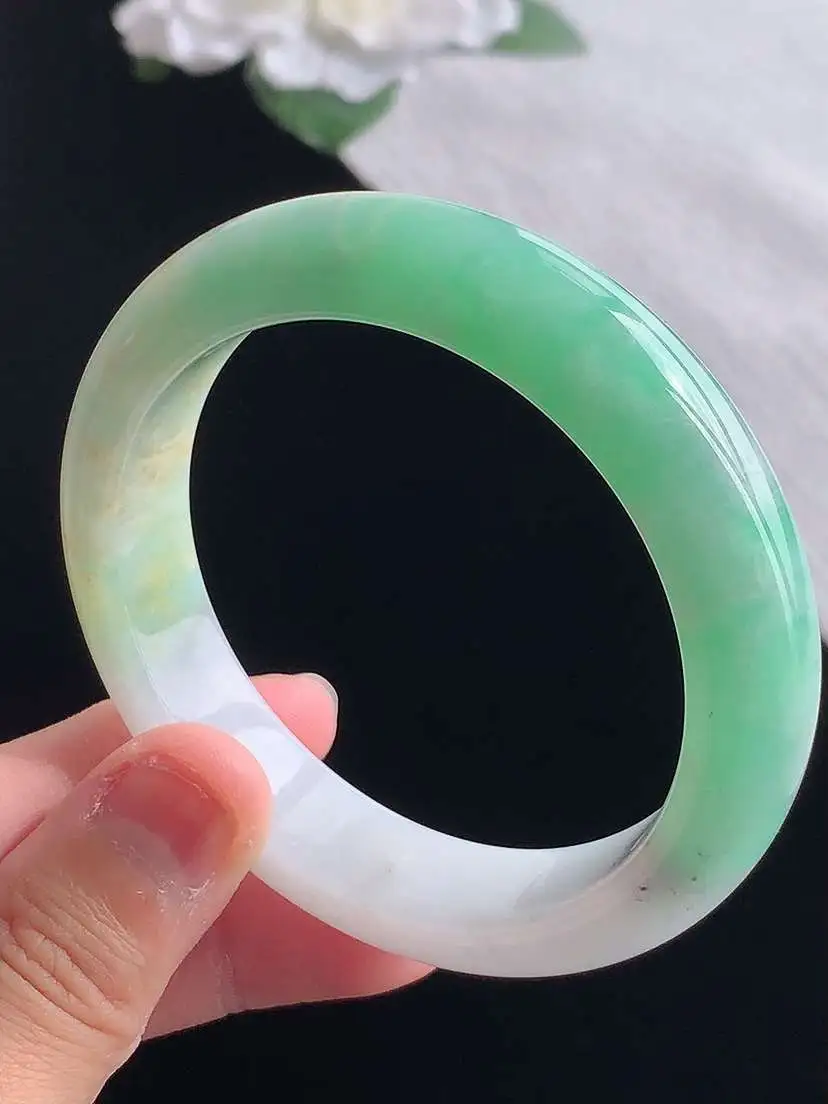 a货翡翠老坑冰种黄加绿双彩正装正圈手镯55-56圈口 尺寸55.3×13×8.8mm 重量63.03g 1028