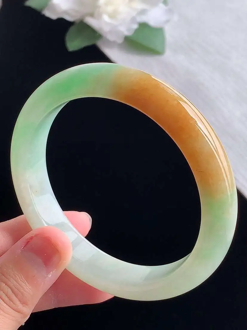 a货翡翠老坑冰种黄加绿双彩正装正圈手镯59-60大圈口  尺寸59.8×12×8mm 重量61.92