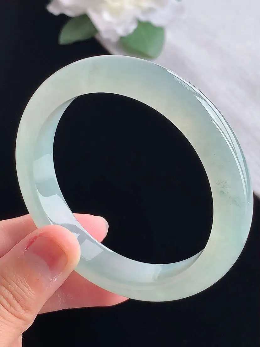 a货翡翠老坑冰种晴水正装正圈手镯55-56圈口  尺寸55.5×11.8×8.3mm 重量55.76