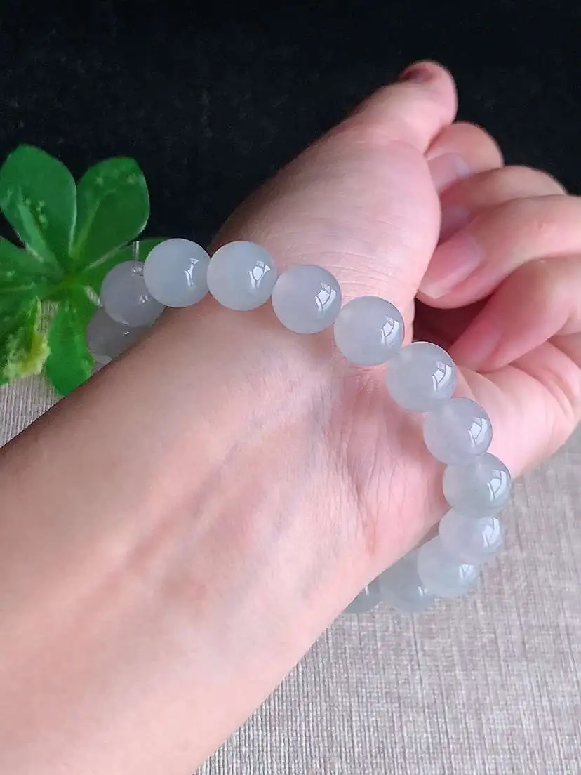 a货翡翠老坑冰种白月光圆珠佛珠手串19颗  尺寸10mm 重量33.93g 1029
