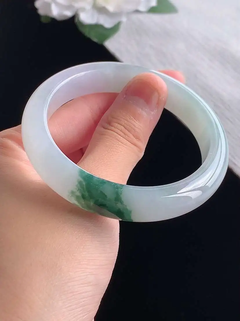 a货翡翠老坑冰种飘花正装正圈手镯55-56圈口  尺寸55×11.8×8.4mm 重量50.74g 1028