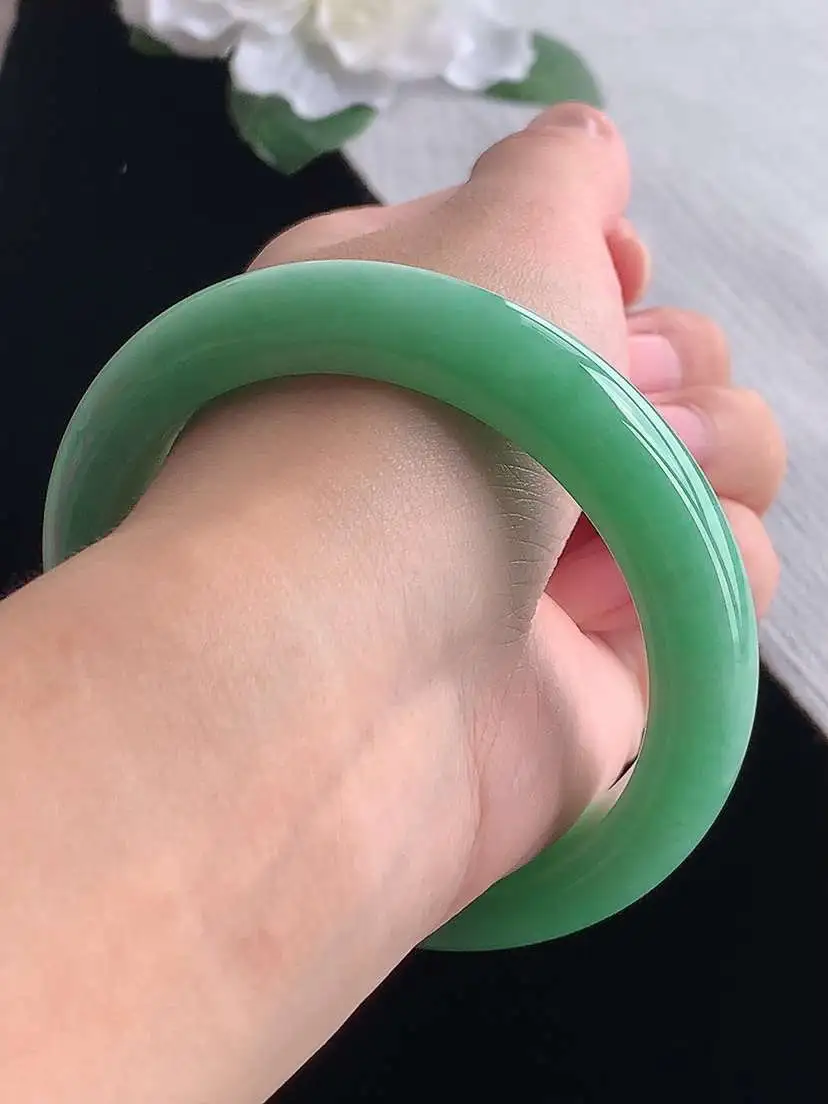 a货翡翠老坑冰种满绿正装正圈手镯57-58圈口  尺寸57.8×11.8×9mm 重量65.08g 