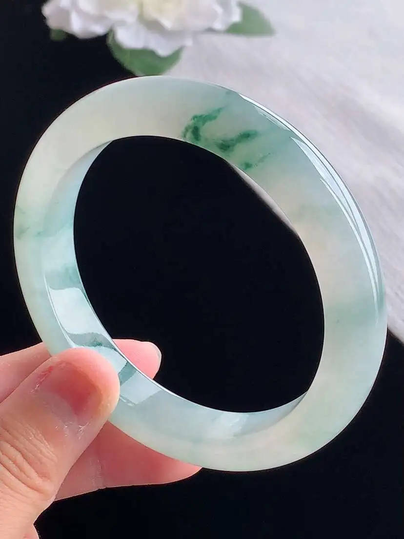 a货翡翠老坑冰种飘花正装正圈手镯59-60大圈口  尺寸59.3×12×9mm 重量63.98g 1