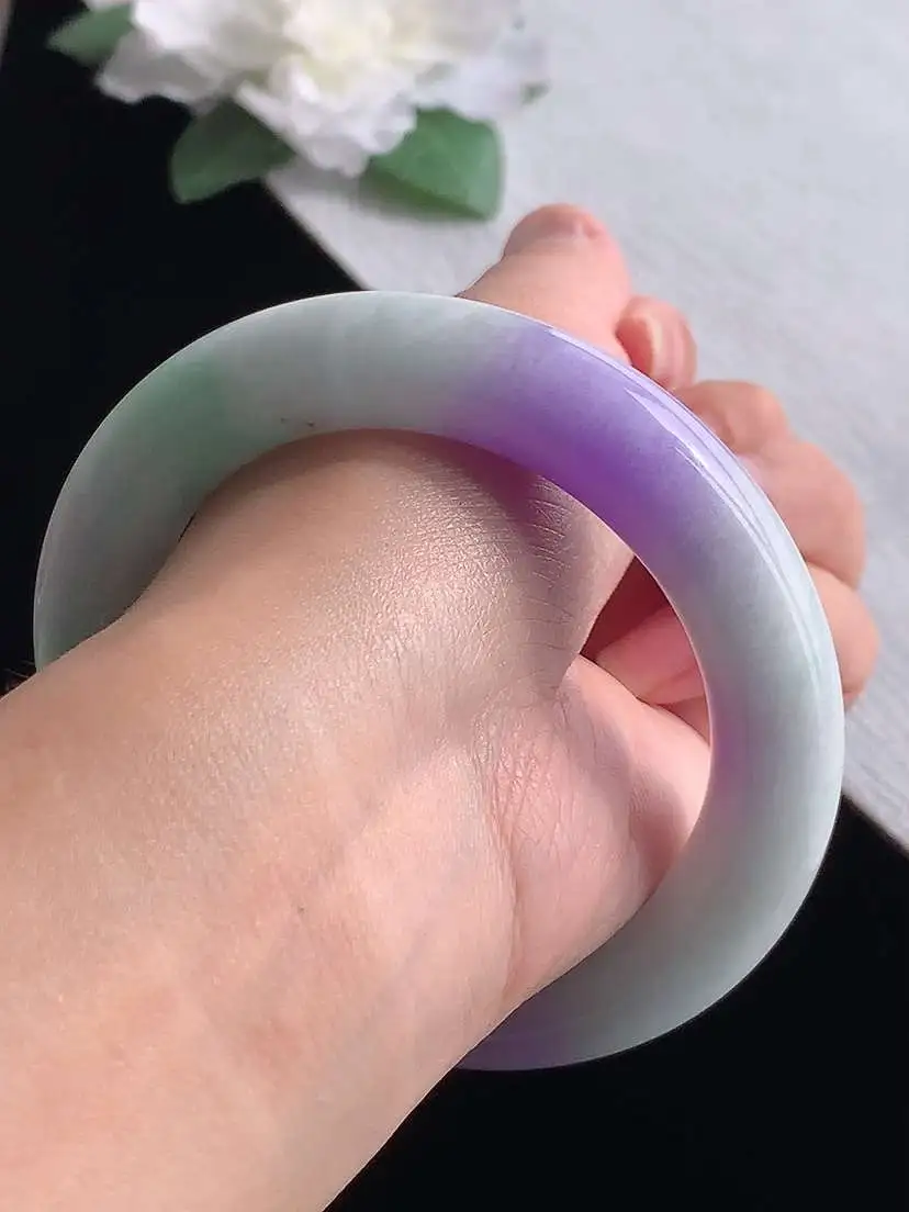 a货翡翠老坑冰种紫罗兰飘花胖圆条手镯57-58圈口 尺寸57.5×12.4mm 重量89.10g 1029