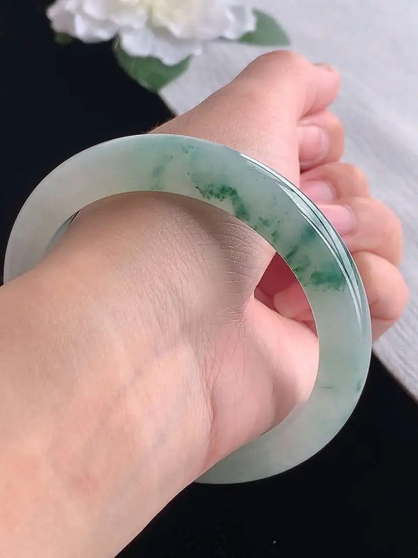 a货翡翠老坑冰种飘花正装正圈手镯59-60大圈口  尺寸59.3×12×9mm 重量63.98g 1028