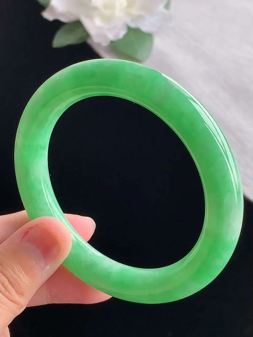 a货翡翠老坑冰种满绿圆条手镯56-57圈口 尺寸56.3×10.5mm 重量59.62g 1029