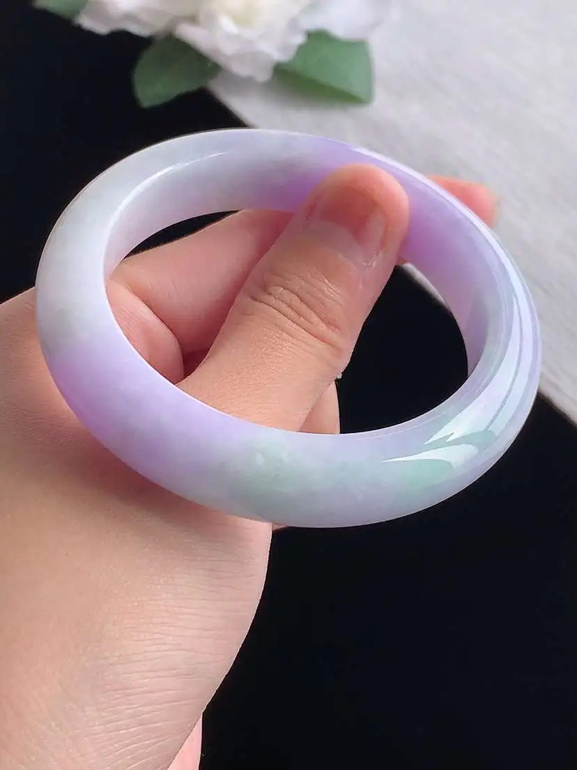 a货翡翠老坑冰种春带彩紫罗兰飘绿正装正圈手镯53-54圈口  尺寸53.8×12.2×8.8mm 重量61.66g 1029