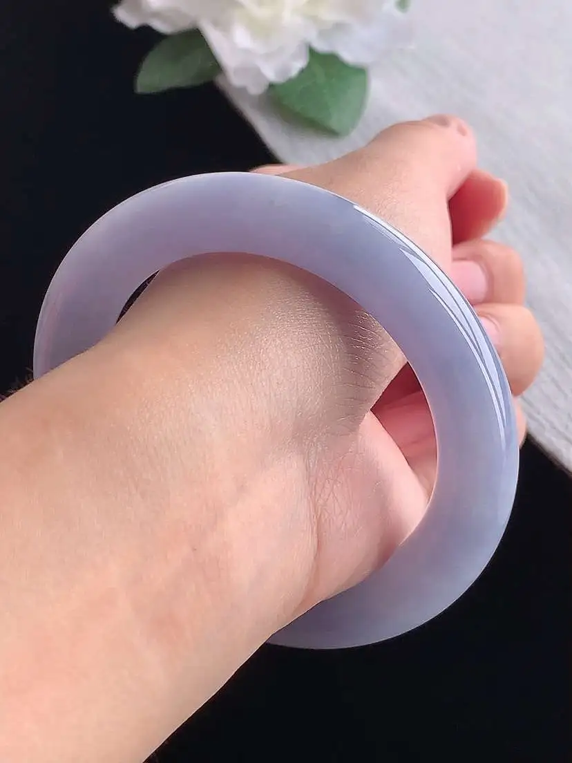 a货翡翠老坑冰种紫罗兰胖圆条手镯56-57圈口  尺寸56.8×11.8mm 重量78.60g 1029