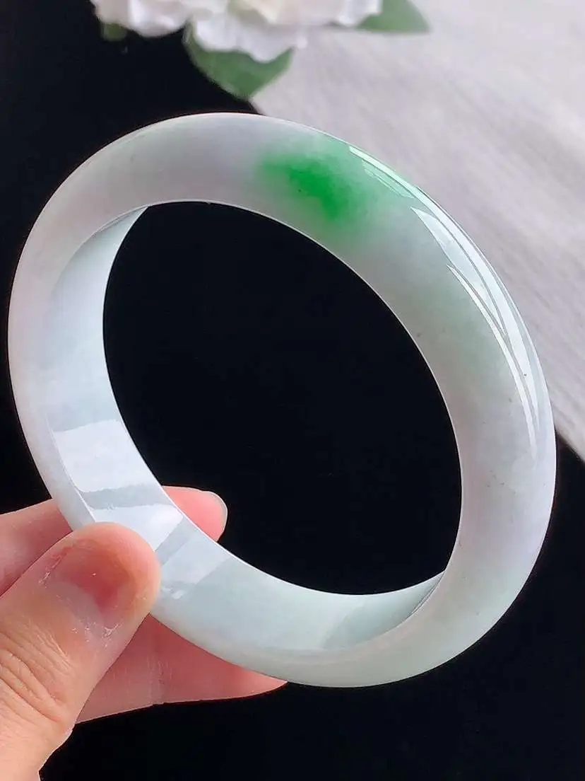 a货翡翠老坑冰种春带彩紫罗兰飘绿正装正圈手镯64-65大圈口  尺寸64.8×15.4×8.4mm 重量87.75g 1028