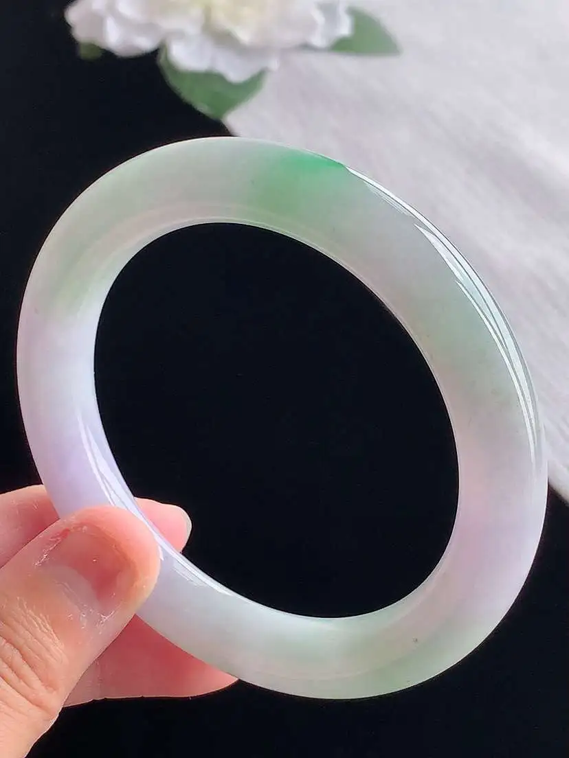 a货翡翠老坑冰种春带彩紫罗兰飘绿圆条手镯57-58圈口 尺寸57×10mm 重量58.67g 1028