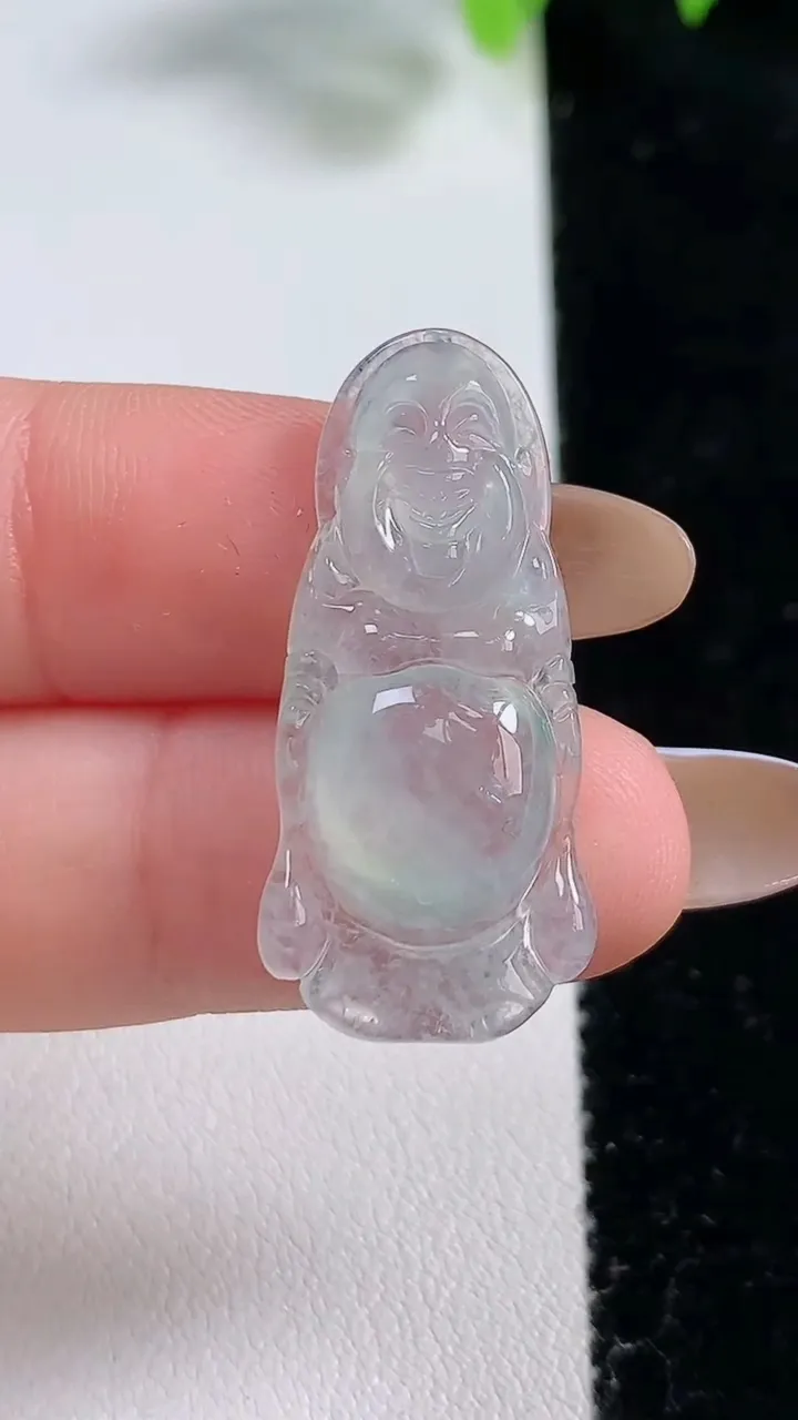 天然A货翡翠冰种飘花站佛 佛公吊坠，尺寸31.8-13.4-4.8，重量:3.22g
10月30日