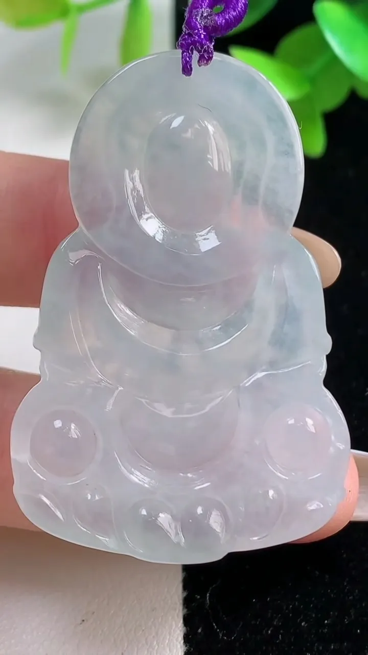 天然A货翡翠观音菩萨吊坠，尺寸48.6-32.8-5.9，重量:15.91g
10月30日
