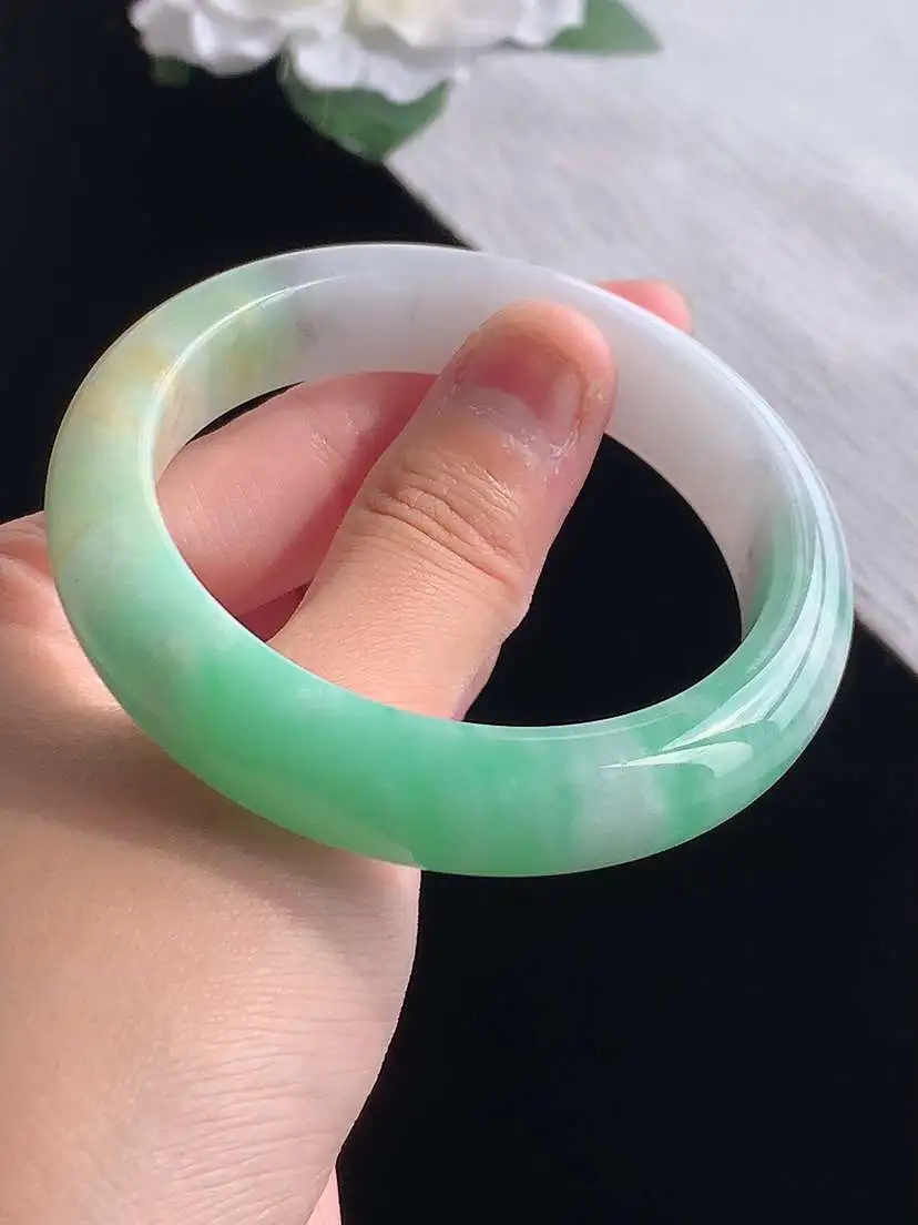 a货翡翠老坑冰种黄加绿双彩正装正圈手镯55-56圈口 尺寸55.3×13×8.8mm 重量63.03g 1028