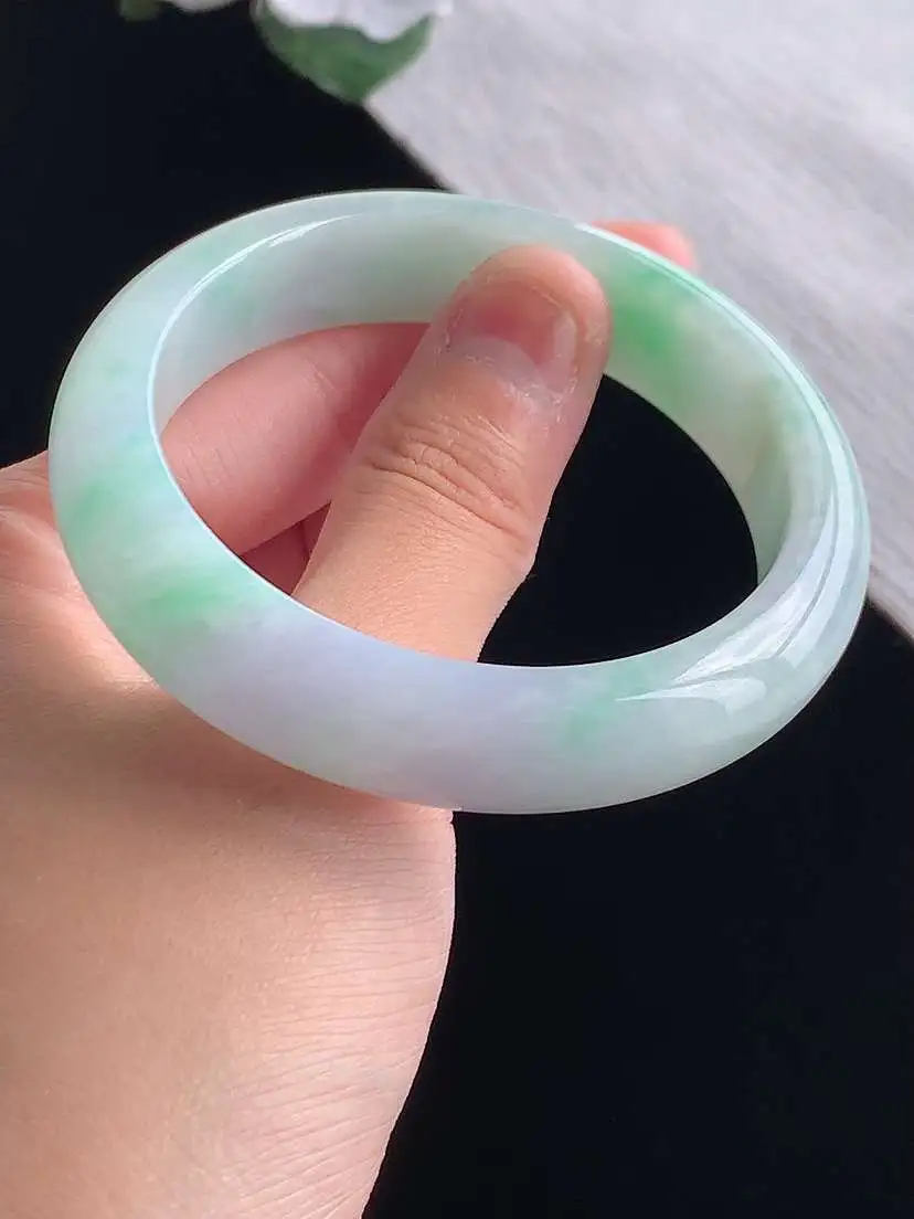 a货翡翠老坑冰种春带彩紫罗兰飘绿正装正圈手镯55-56圈口 尺寸55×13.4×8.4mm 重量59.63g 1028