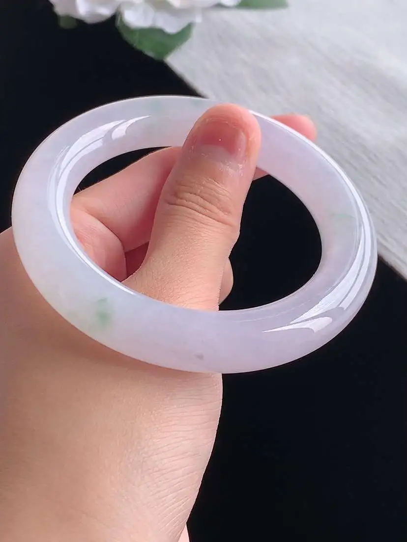 a货翡翠老坑冰种春带彩紫罗兰飘绿胖圆条手镯54-55圈口  尺寸54.6×11.8mm 重量76.25g 1028