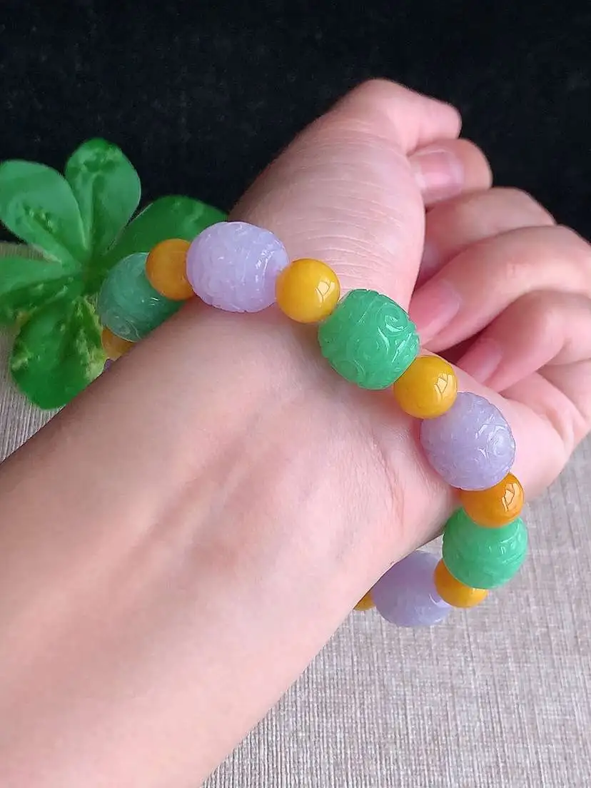 a货翡翠老坑冰种满绿紫罗兰雕花回纹珠手串9颗 度高 尺寸12.6×12.2mm 重量49.70g 1