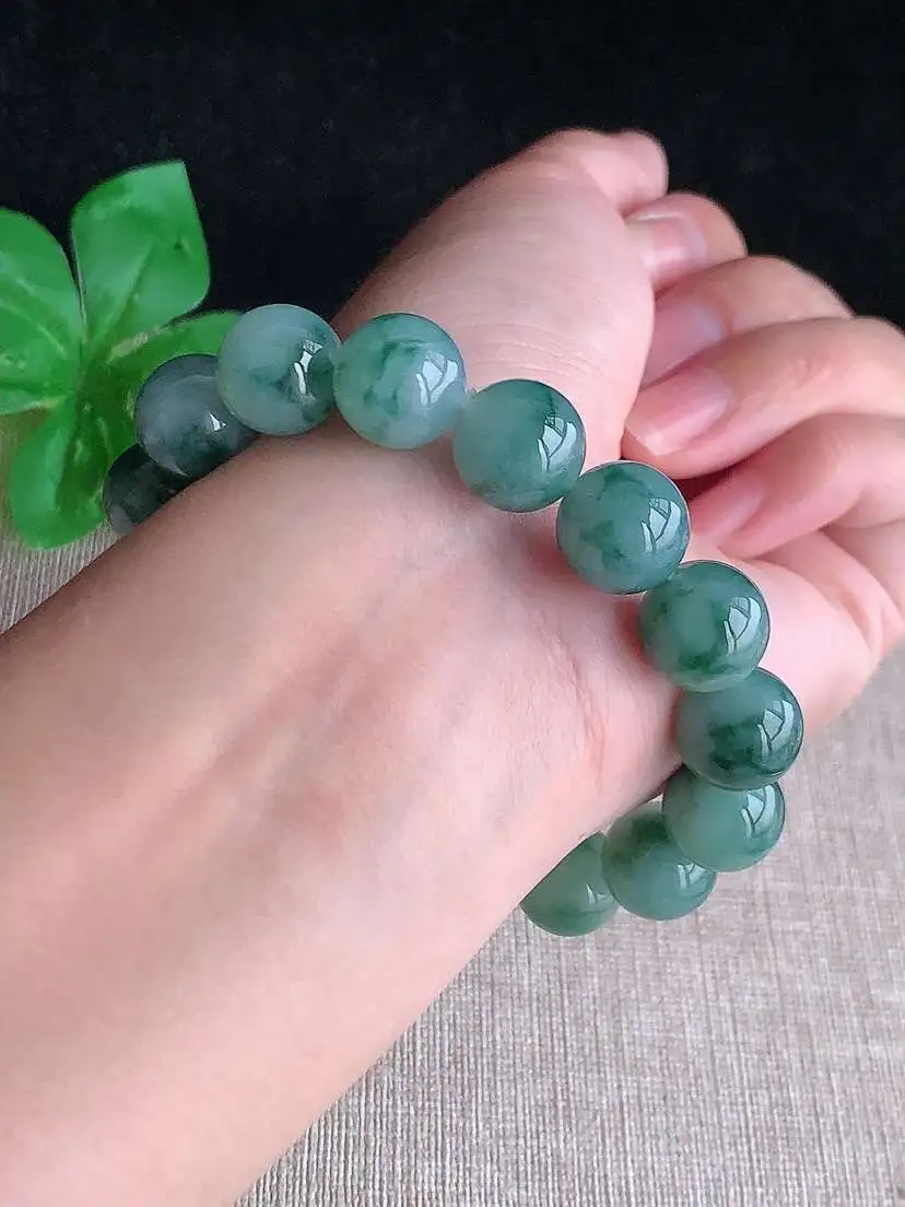 a货翡翠老坑冰种飘花圆珠佛珠16颗  尺寸12.3mm 重量53.18g 1030