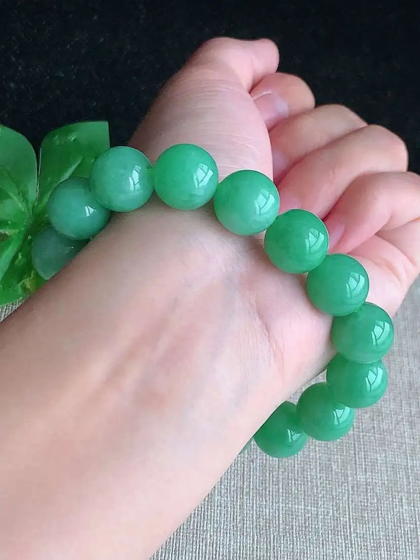 a货翡翠老坑冰种满绿圆珠佛珠手串16颗  尺寸12.8mm 重量61.54g 1031