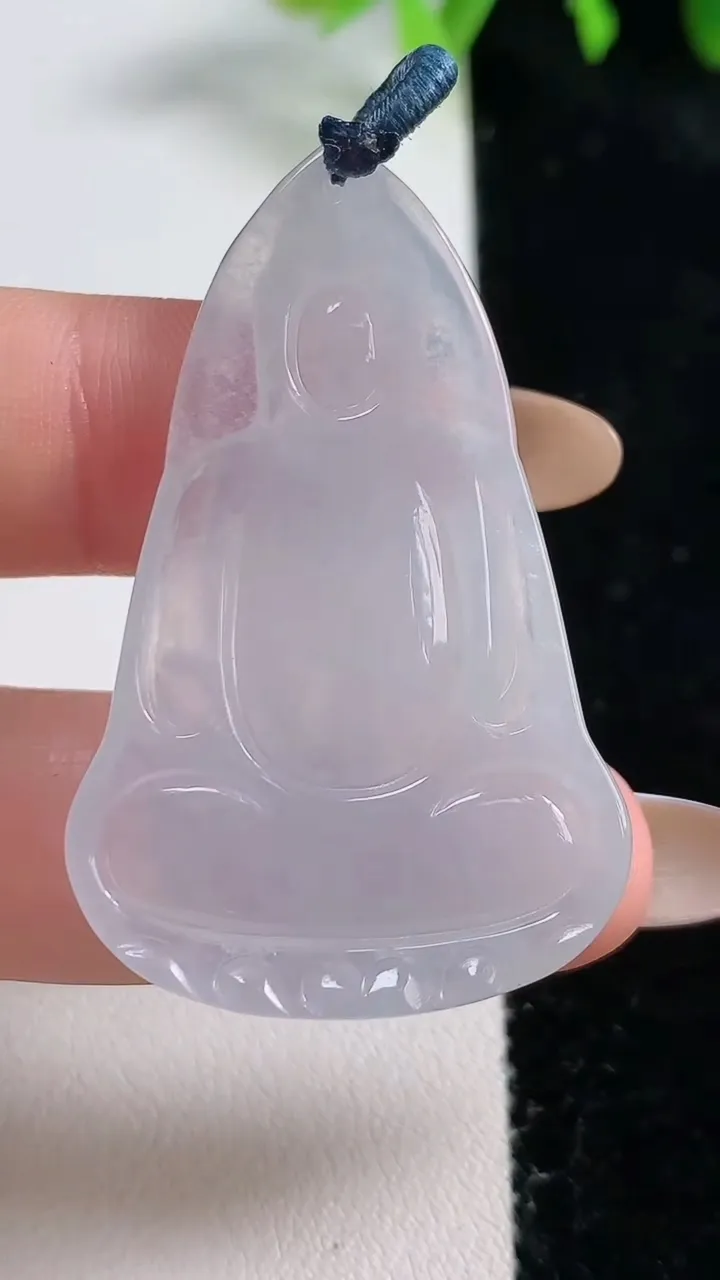 天然A货翡翠观音菩萨吊坠，尺寸45.6-28.8-5.5，重量:10.37g
10月31日