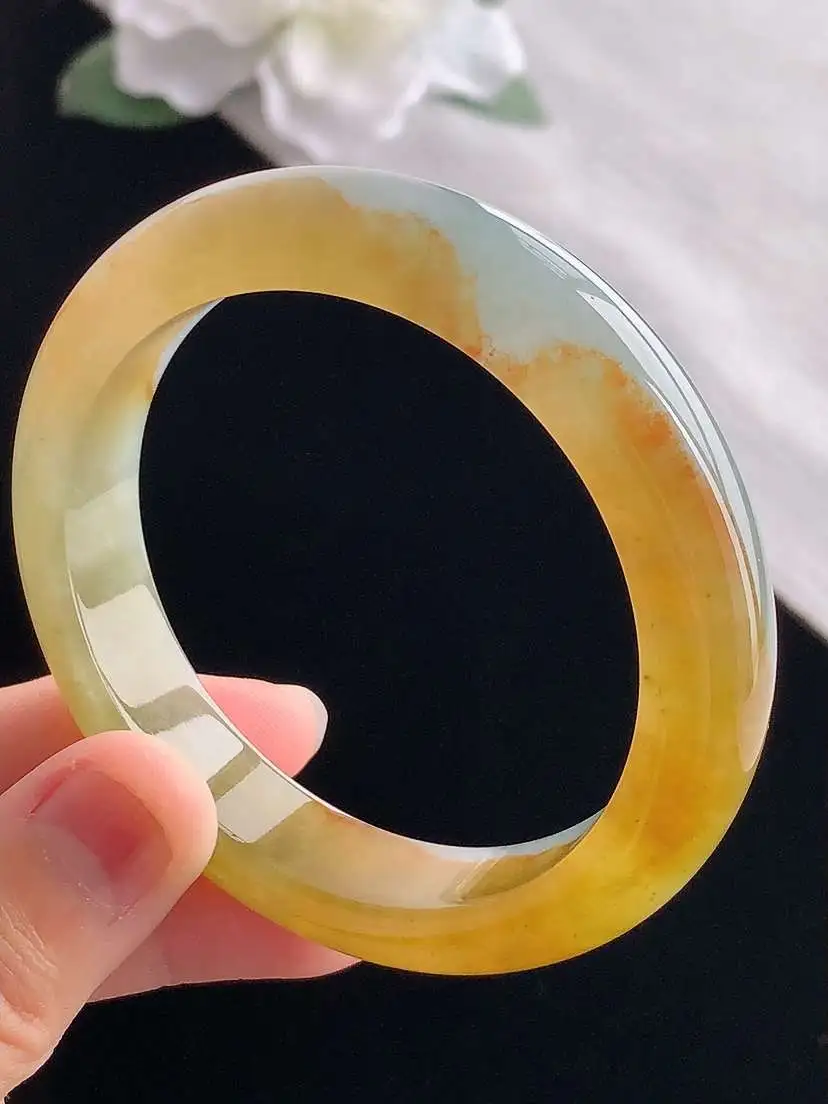 a货翡翠老坑冰种飘黄翡正装正圈手镯53-54圈口  尺寸53.5×12×8.5mm 重量54.68g 1030