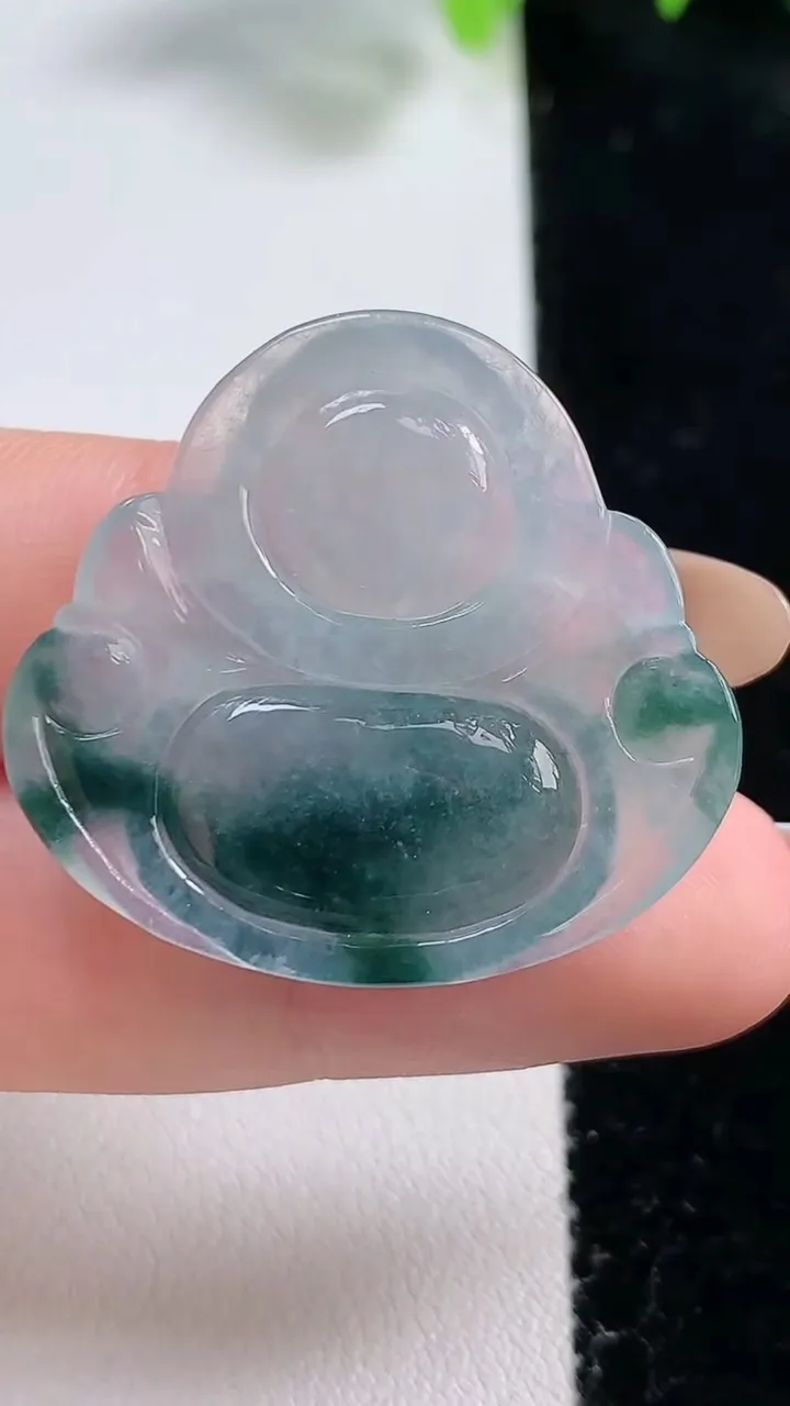 天然A货翡翠冰种飘花佛公吊坠，尺寸29.5-32.2-5.5，重量:7.11g
10月31日