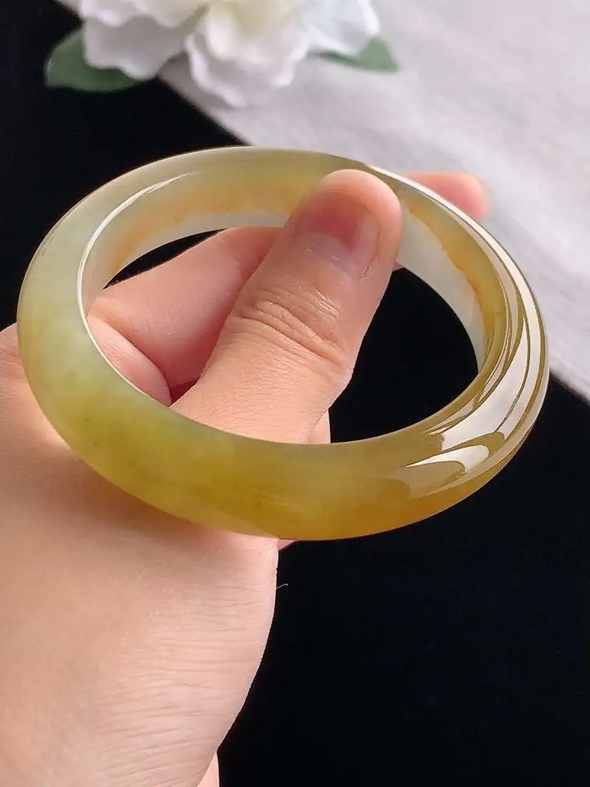 a货翡翠老坑冰种飘黄翡正装正圈手镯53-54圈口  尺寸53.5×12×8.5mm 重量54.68g 1030