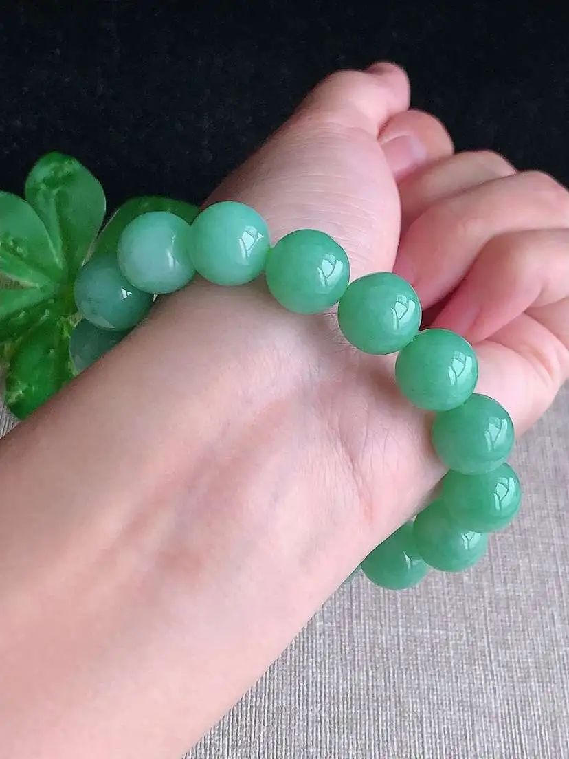 a货翡翠老坑冰种满绿圆珠佛珠手串16颗 尺寸12.3mm 重量54.00g 1030