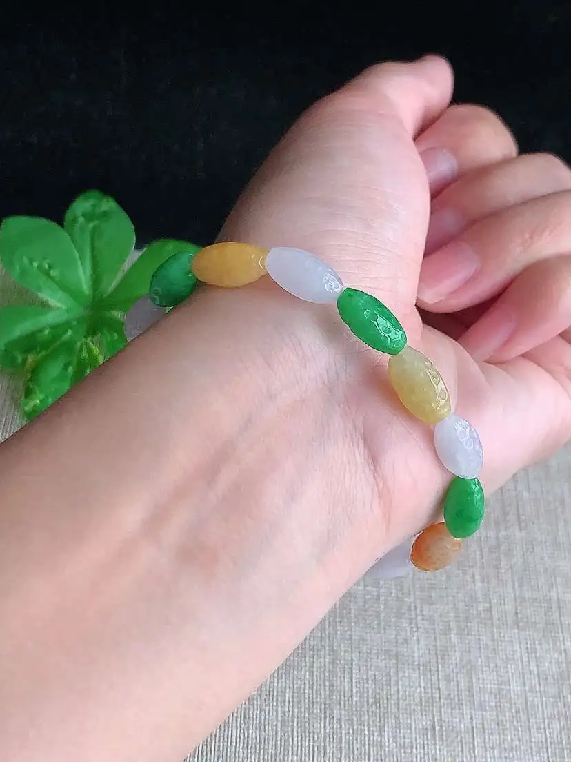 a货翡翠老坑冰种多彩路路通手串15颗  尺寸12×6.5mm 重量12.50g 1030