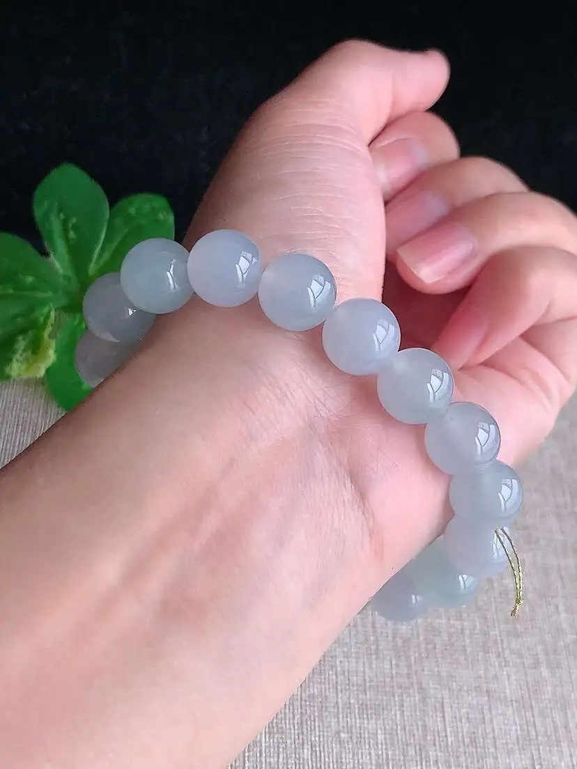 a货翡翠老坑冰种白月光圆珠佛珠手串18颗  尺寸11mm 重量43.26g 1030