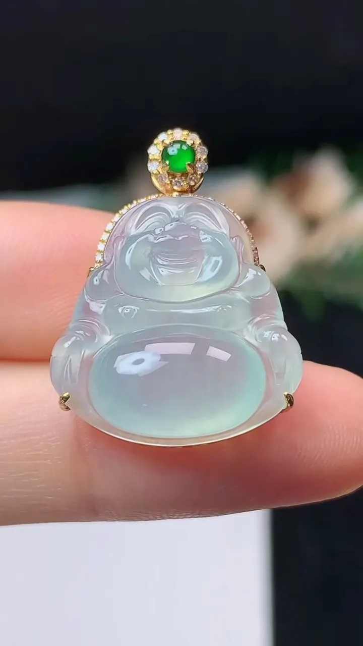 天然A货翡翠佛公吊坠，尺寸19.8-19.2-9.6，重量:4.67g
10月31日