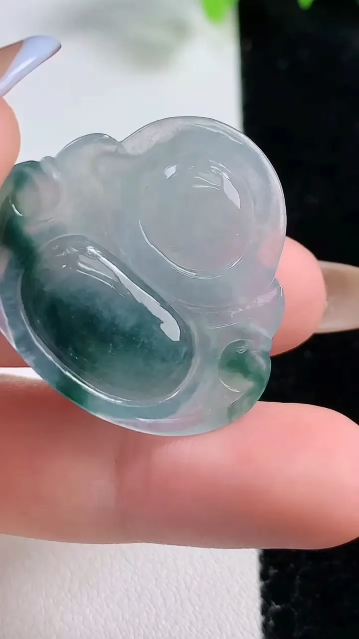 天然A货翡翠冰种飘花佛公吊坠，尺寸29.5-32.2-5.5，重量:7.11g
10月31日