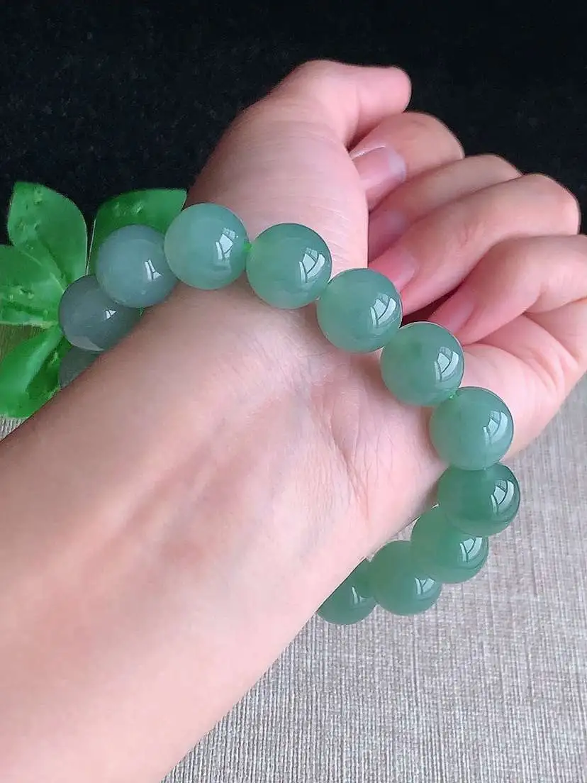 a货翡翠老坑冰种晴底圆珠佛珠手串16颗  尺寸12.6mm 重量60.00g 1031