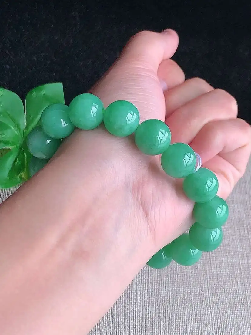 a货翡翠老坑冰种满绿圆珠佛珠手串16颗  尺寸12.8mm 重量61.54g 1031