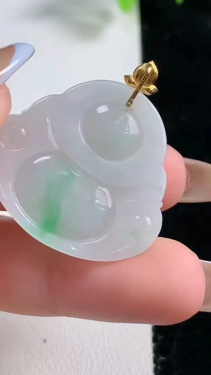 天然A货翡翠佛公吊坠，尺寸27.7-30-5.8，重量:7.48g
10月31日